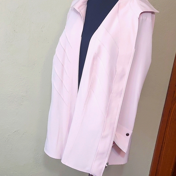 Women's Covington Soft Pink Zip Front Tunic With Textured Front - Picture 8 of 10